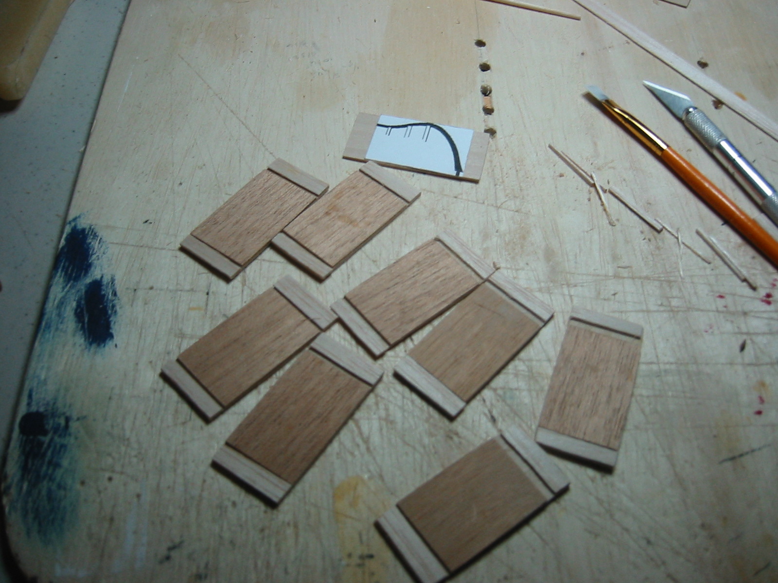 FrigateUnderGlass/RibGlue2.JPG