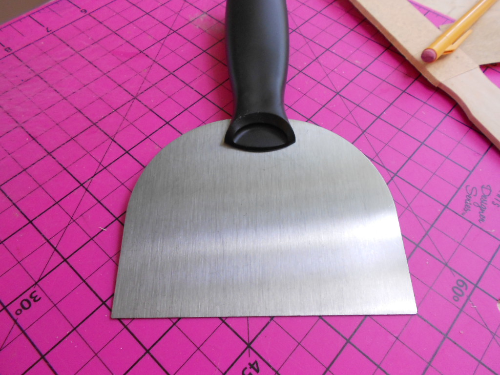 HigginsBoat/29.TapingKnife.JPG